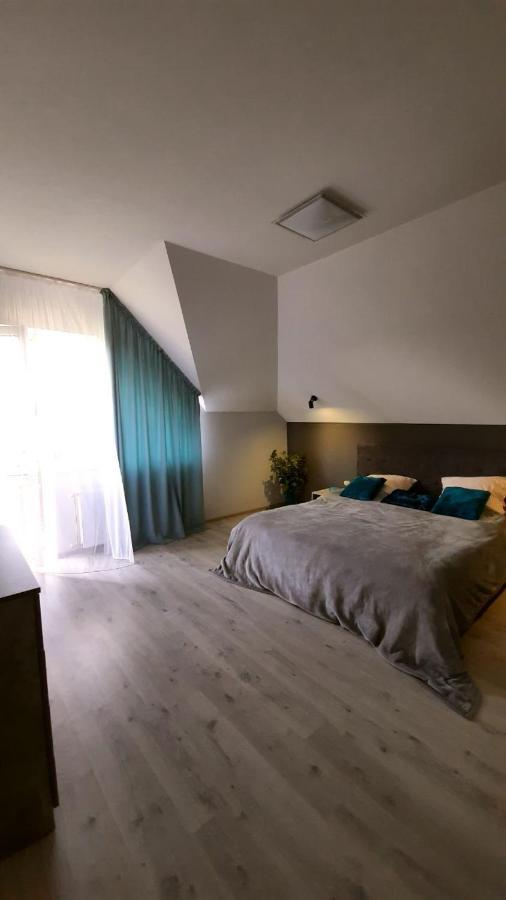 Uzhorod 3 Room Lovely House Luaran gambar